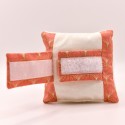 Crépuscule Orangé – Carré doux réconfortant pour accompagner le chemin des soins Crépuscule Orangé – Carré doux réconfortant pour accompagner le chemin des soins