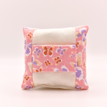 Carré doux Envolée Printanière – Coussin pour chambre implantable, chimiothérapie et cicatrice