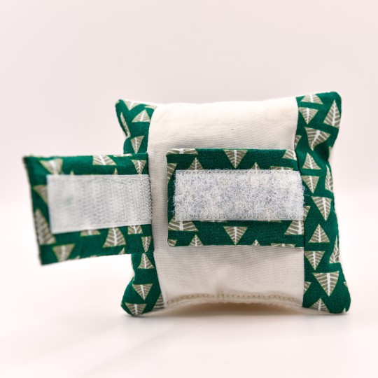 Bois de Sapin – Carré doux rembourré pour soulager les frottements d'une ceinture de sécurité Bois de Sapin – Carré doux rembourré pour soulager les frottements d'une ceinture de sécurité