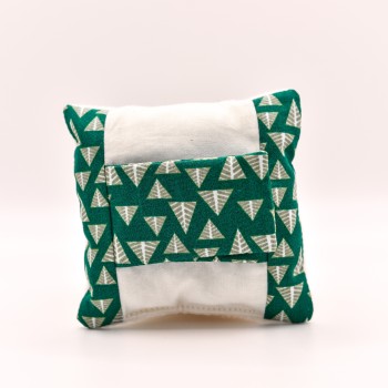 Bois de Sapin – Carré doux rembourré pour soulager les frottements d'une ceinture de sécurité